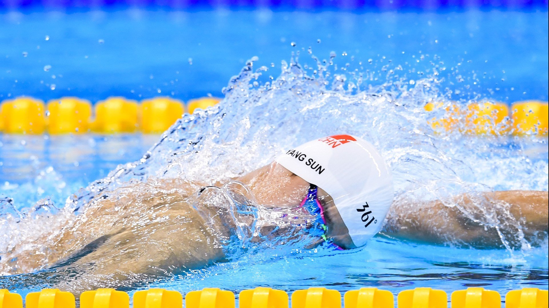 综合体育系“学院杯羽毛球团体赛” 决赛打满五场才分出胜负